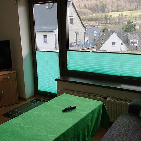Ferienwohnung Angelburg - Marburg Biedenkopf Mit Balkon Und Badewanne Gonnern Luaran gambar