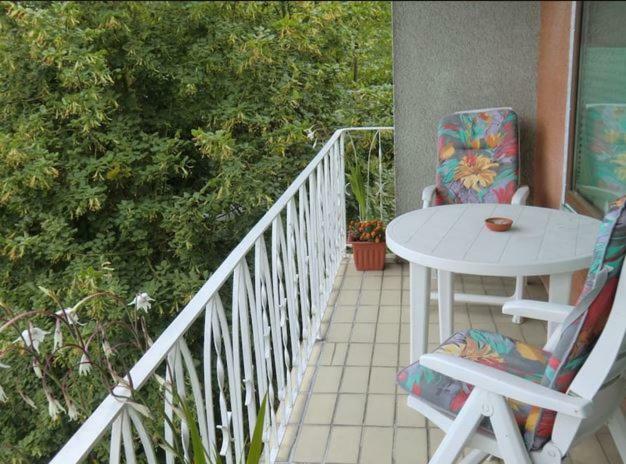 Ferienwohnung Angelburg - Marburg Biedenkopf Mit Balkon Und Badewanne Gonnern Luaran gambar